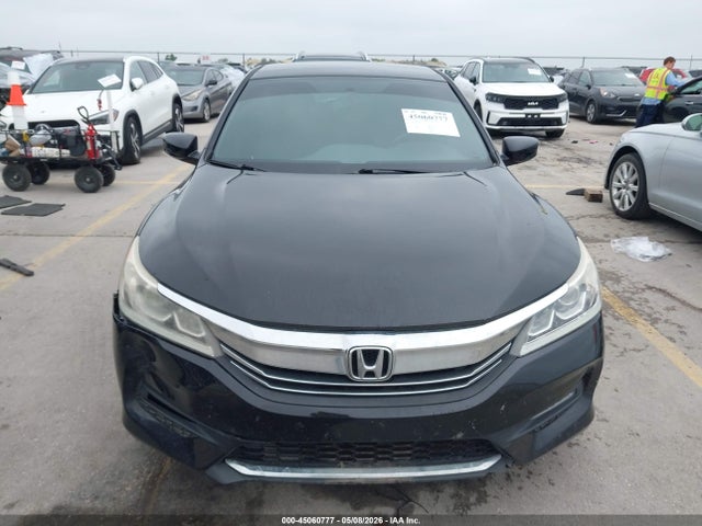 45060777 :رقم المزاد ، 1HGCR2F11HA290464 vin ، 2017 Honda Accord Sport Se مزاد بيع