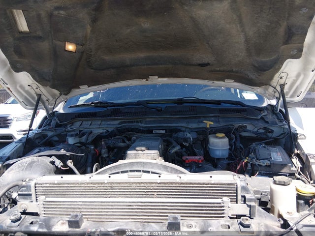 45060781 :رقم المزاد ، 3C63RRKL7FG546613 vin ، 2015 Ram 3500 Longhorn مزاد بيع