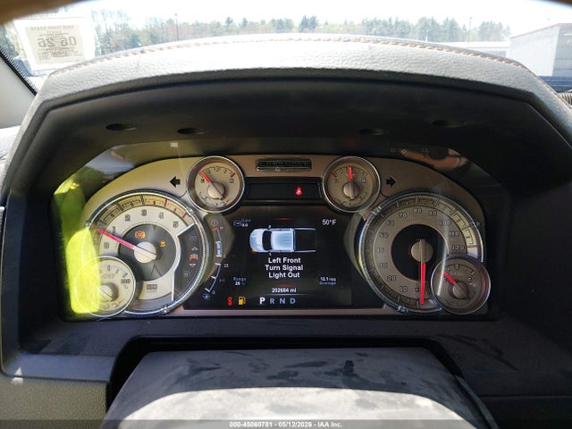 45060781 :رقم المزاد ، 3C63RRKL7FG546613 vin ، 2015 Ram 3500 Longhorn مزاد بيع