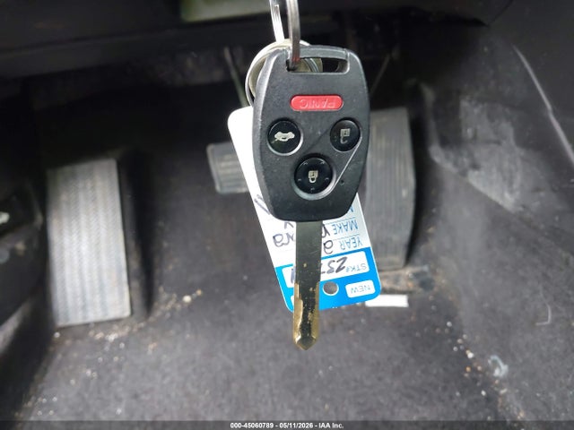 45060789 :رقم المزاد ، JH4CU2F63BC018601 vin ، 2011 Acura Tsx 2.4 مزاد بيع