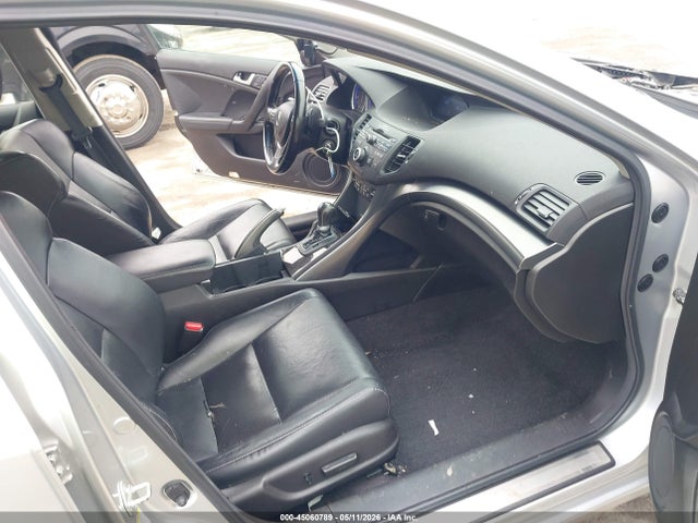 45060789 :رقم المزاد ، JH4CU2F63BC018601 vin ، 2011 Acura Tsx 2.4 مزاد بيع