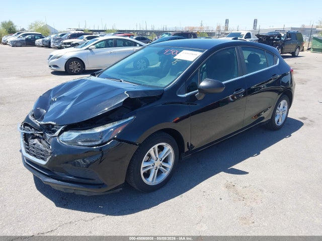 Chevrolet Cruze Lt Auto 2018 3G1BH6SE6JS653206 Image 2