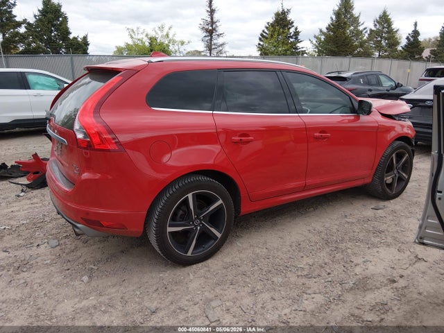 45060841 :رقم المزاد ، YV4902RS1F2637349 vin ، 2015 Volvo Xc60 T6 R-design Platinum مزاد بيع