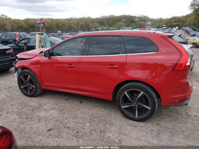 45060841 :رقم المزاد ، YV4902RS1F2637349 vin ، 2015 Volvo Xc60 T6 R-design Platinum مزاد بيع