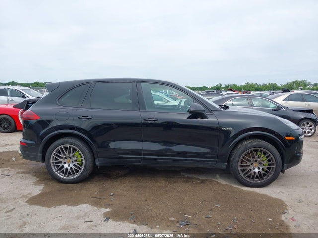 2017 Porsche Cayenne E-hybrid S Platinum Edition მანქანა იყიდება აუქციონზე, vin: WP1AE2A20HLA72553, აუქციონის ნომერი: 45060864