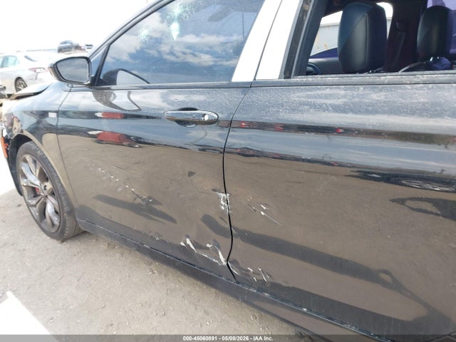 Продаж на аукціоні авто 2015 Chrysler 200 S, vin: 1C3CCCBB9FN709711, номер лоту: 45060891