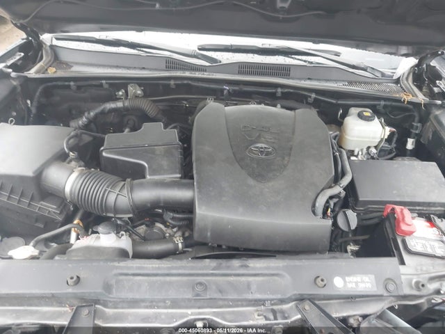 Продажа на аукционе авто 2018 Toyota Tacoma Trd Off Road, vin: 3TMCZ5AN0JM152658, номер лота: 45060893