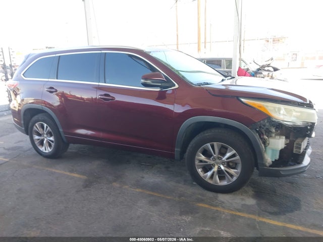 Toyota Highlander Xle V6 2015 5TDKKRFH6FS083895 Image 13