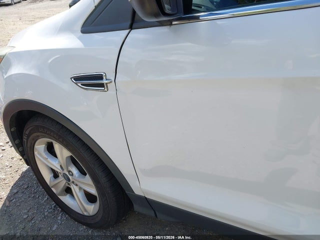 Продаж на аукціоні авто 2014 Ford Escape Se, vin: 1FMCU9GX7EUD81219, номер лоту: 45060920