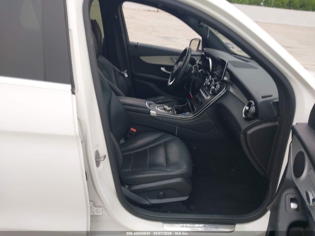 WDC0G4JB9KV187547 Mercedes-Benz GLC 300