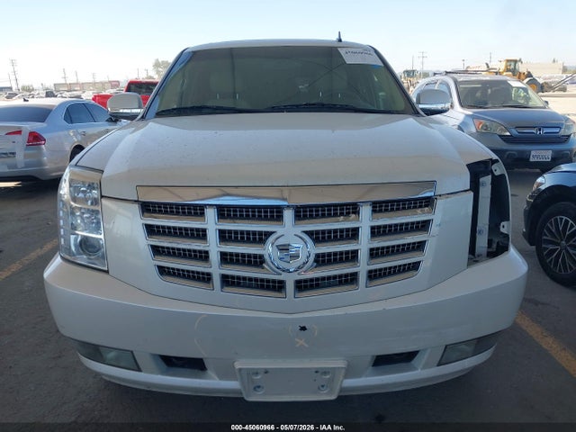 2011 Cadillac Escalade Standard მანქანა იყიდება აუქციონზე, vin: 1GYS3AEF2BR299891, აუქციონის ნომერი: 45060966