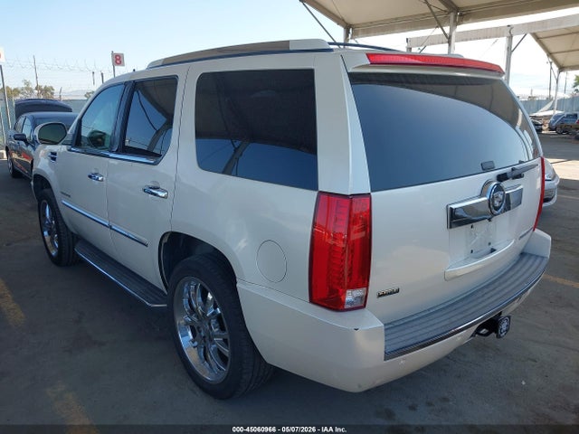2011 Cadillac Escalade Standard მანქანა იყიდება აუქციონზე, vin: 1GYS3AEF2BR299891, აუქციონის ნომერი: 45060966