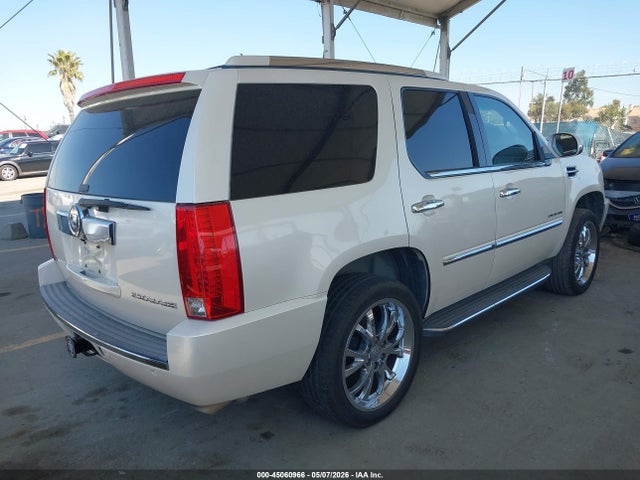 2011 Cadillac Escalade Standard მანქანა იყიდება აუქციონზე, vin: 1GYS3AEF2BR299891, აუქციონის ნომერი: 45060966