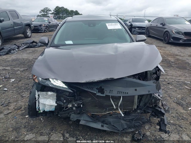 2024 Toyota Camry Hybrid Xse მანქანა იყიდება აუქციონზე, vin: 4T1K31AKXRU070662, აუქციონის ნომერი: 45061003