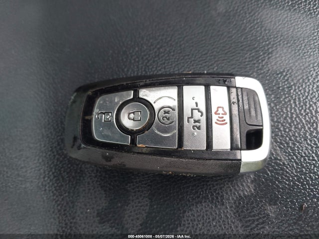 Продаж на аукціоні авто 2023 Ford F-150 Lariat, vin: 1FTFW1E52PFC90476, номер лоту: 45061008