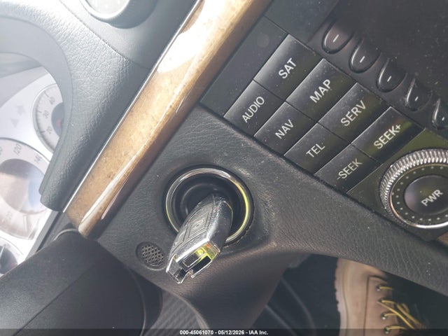 45061070 :رقم المزاد ، WDBUF72X18B329906 vin ، 2008 Mercedes-benz E 550 مزاد بيع