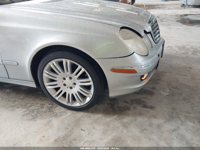 45061070 :رقم المزاد ، WDBUF72X18B329906 vin ، 2008 Mercedes-benz E 550 مزاد بيع