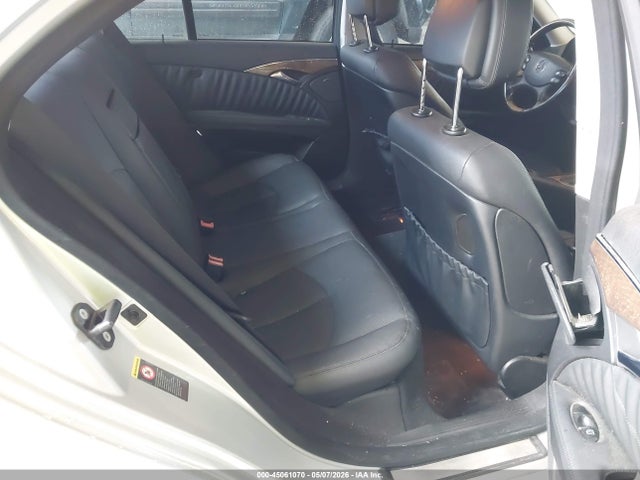 45061070 :رقم المزاد ، WDBUF72X18B329906 vin ، 2008 Mercedes-benz E 550 مزاد بيع