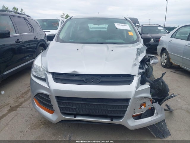 Продаж на аукціоні авто 2015 Ford Escape S, vin: 1FMCU0F74FUA90062, номер лоту: 45061088