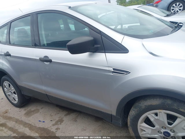Продаж на аукціоні авто 2015 Ford Escape S, vin: 1FMCU0F74FUA90062, номер лоту: 45061088