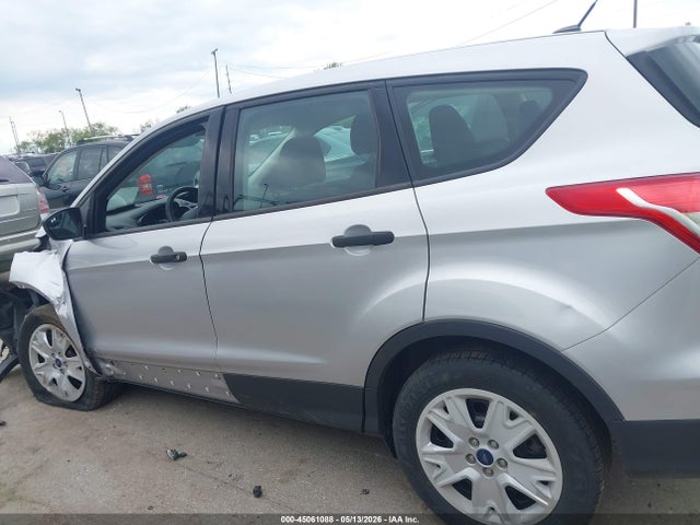 Продаж на аукціоні авто 2015 Ford Escape S, vin: 1FMCU0F74FUA90062, номер лоту: 45061088