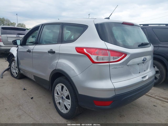 Продаж на аукціоні авто 2015 Ford Escape S, vin: 1FMCU0F74FUA90062, номер лоту: 45061088