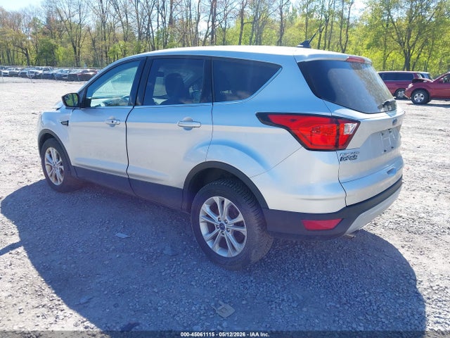 Продажа на аукционе авто 2019 Ford Escape Se, vin: 1FMCU9GD9KUC18105, номер лота: 45061115