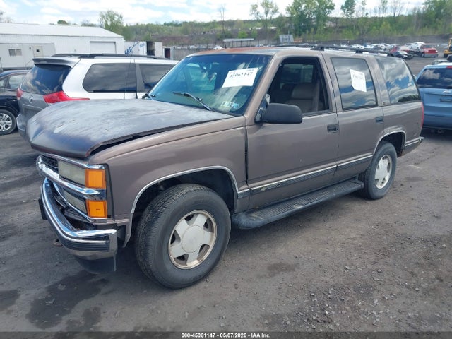 Продажа на аукционе авто 1997 Chevrolet Tahoe Ls, vin: 1GNEK13R2VJ315035, номер лота: 45061147