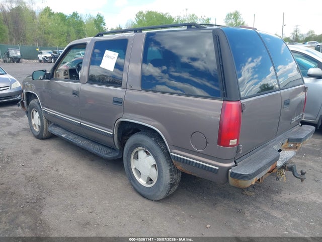 Продажа на аукционе авто 1997 Chevrolet Tahoe Ls, vin: 1GNEK13R2VJ315035, номер лота: 45061147