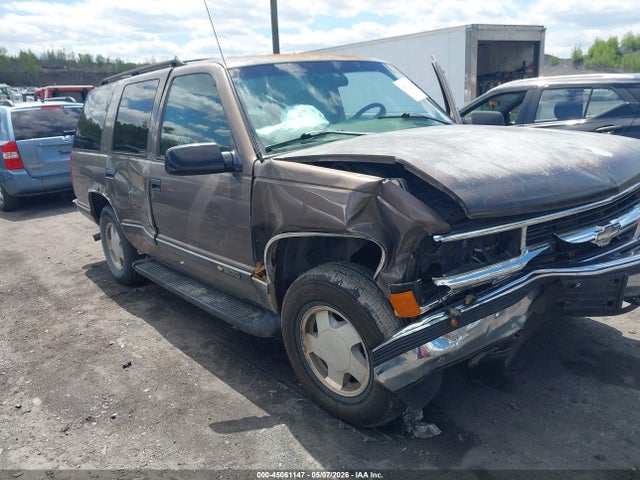 Продажа на аукционе авто 1997 Chevrolet Tahoe Ls, vin: 1GNEK13R2VJ315035, номер лота: 45061147