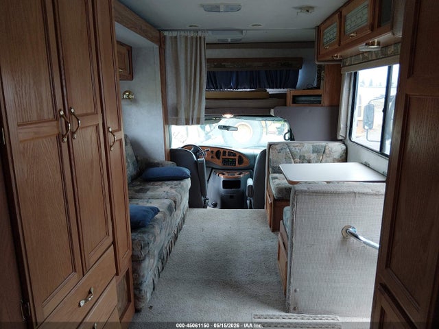 Продажа на аукционе авто 2001 Ford E-450 Cutaway, vin: 1FDXE45S11HB58606, номер лота: 45061150