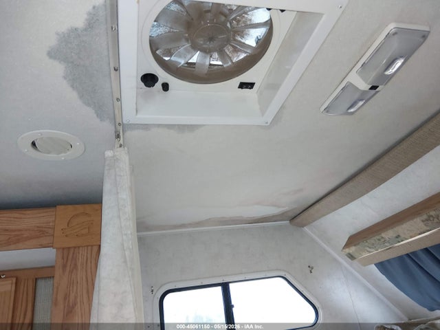 Продажа на аукционе авто 2001 Ford E-450 Cutaway, vin: 1FDXE45S11HB58606, номер лота: 45061150