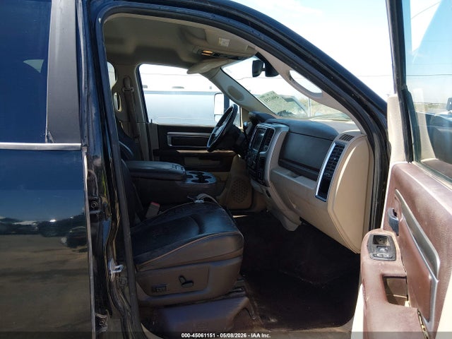 45061151 :رقم المزاد ، 3C6UR5JL3FG664298 vin ، 2015 Ram 2500 Slt مزاد بيع