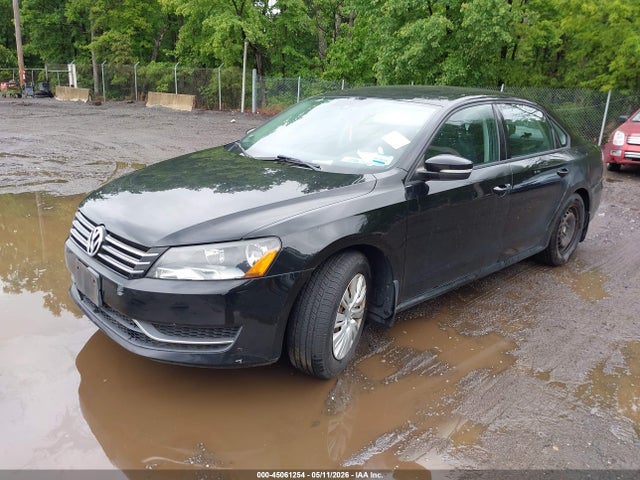 Aukcja sprzedaży 2015 Volkswagen Passat 1.8t S, vin: 1VWAT7A3XFC061874, numer aukcji: 45061254