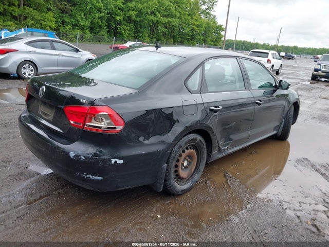 Aukcja sprzedaży 2015 Volkswagen Passat 1.8t S, vin: 1VWAT7A3XFC061874, numer aukcji: 45061254