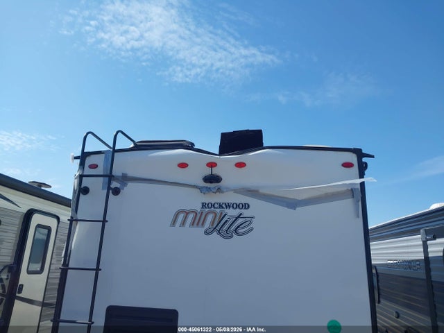 45061322 :رقم المزاد ، 4X4TRLW20KD428010 vin ، 2019 Forest River Mini Lite مزاد بيع