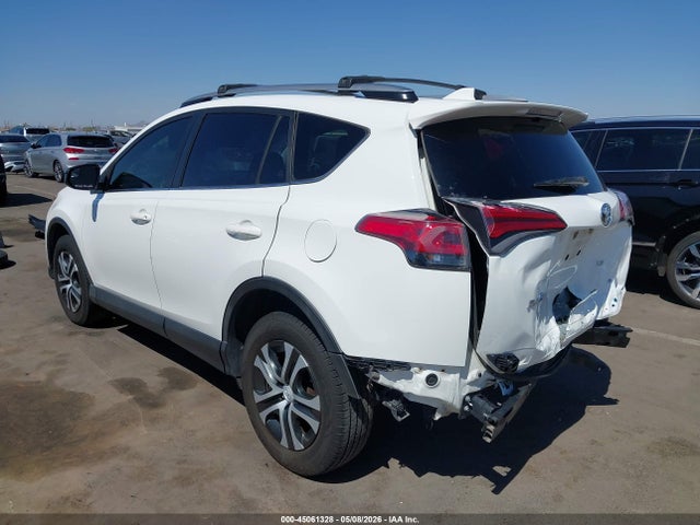 Toyota RAV4 LE 2018 JTMZFREV5JJ212094 Image 3