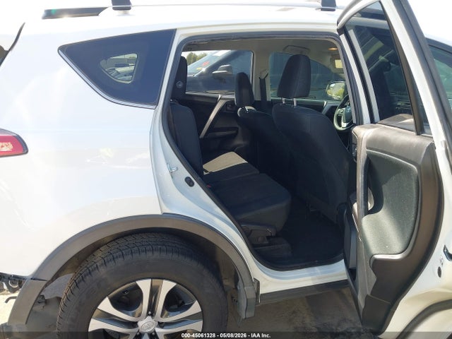 Toyota RAV4 LE 2018 JTMZFREV5JJ212094 Image 8