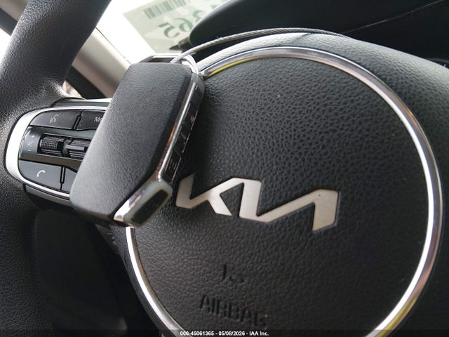 5XXG14J25NG147777 KIA K5 LXS