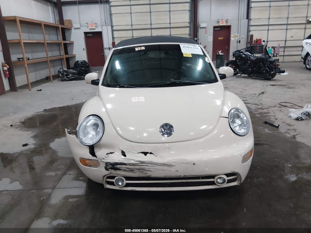 45061368 :رقم المزاد ، 3VWCM31Y05M313428 vin ، 2005 Volkswagen New Beetle Gls مزاد بيع