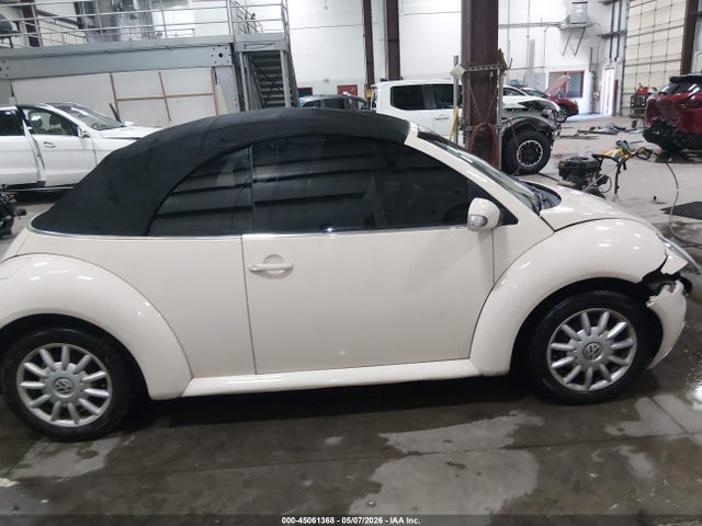45061368 :رقم المزاد ، 3VWCM31Y05M313428 vin ، 2005 Volkswagen New Beetle Gls مزاد بيع