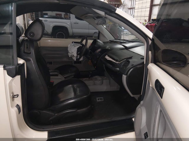 45061368 :رقم المزاد ، 3VWCM31Y05M313428 vin ، 2005 Volkswagen New Beetle Gls مزاد بيع
