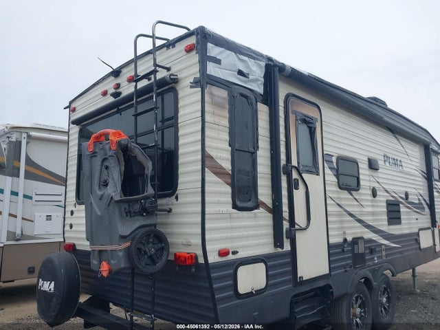 2017 Palomino Puma Fifth Wheel Ser მანქანა იყიდება აუქციონზე, vin: 4X4FPUA24HP066285, აუქციონის ნომერი: 45061392