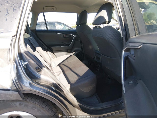 45061398 :رقم المزاد ، JTMH1RFV2KD502043 vin ، 2019 Toyota Rav4 Le مزاد بيع