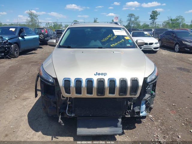 2015 Jeep Cherokee Latitude მანქანა იყიდება აუქციონზე, vin: 1C4PJMCS7FW635383, აუქციონის ნომერი: 45061452