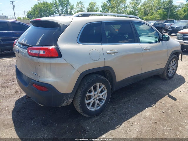 2015 Jeep Cherokee Latitude მანქანა იყიდება აუქციონზე, vin: 1C4PJMCS7FW635383, აუქციონის ნომერი: 45061452