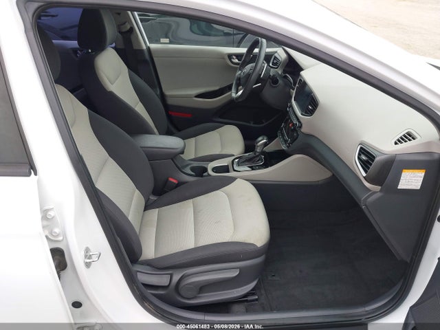 KMHC65LD7JU084721 Hyundai IONIQ PLUG-IN HYBRID