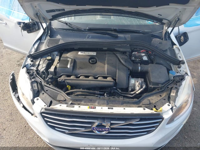 45061494 :رقم المزاد ، YV4902DZ3E2518799 vin ، 2014 Volvo Xc60 T6 R-design مزاد بيع