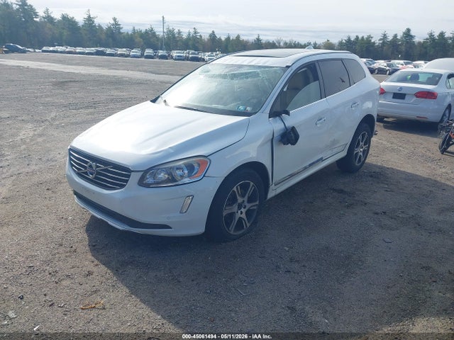 45061494 :رقم المزاد ، YV4902DZ3E2518799 vin ، 2014 Volvo Xc60 T6 R-design مزاد بيع