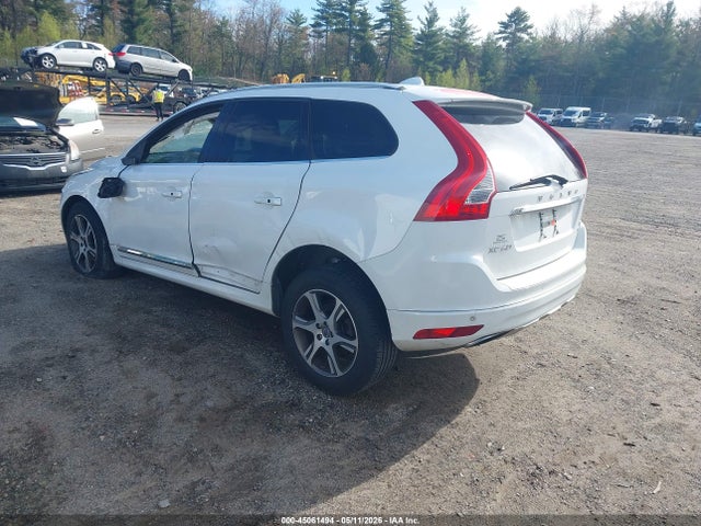 45061494 :رقم المزاد ، YV4902DZ3E2518799 vin ، 2014 Volvo Xc60 T6 R-design مزاد بيع